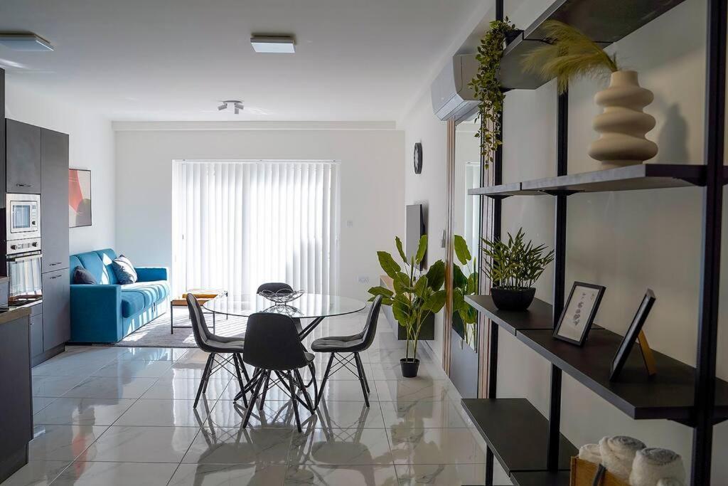 Luxurious Apartment Next To The Sea Gzira Exterior foto